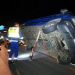 Un microbuz cu numere de România s-a răsturnat pe o autostradă din Ungaria. O persoană a murit pe loc