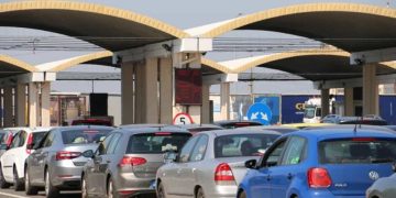 E aglomerație la granița cu Bulgaria. Recomandări pentru şoferi