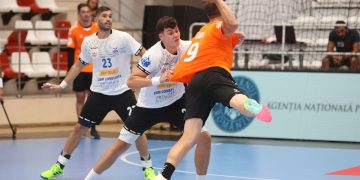 Semifinala Final 4 a Supercupei României de handbal masculin: Două reprize total diferite și Minaur pierde dramatic