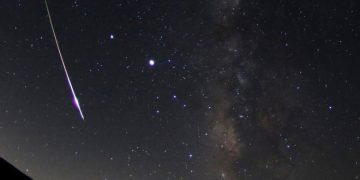 Ploaie de stele căzătoare, vizibilă pe cerul României
