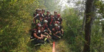 Pompierii maramureşeni, la datorie, în Franţa. Peste 140 de hectare se află sub flăcări