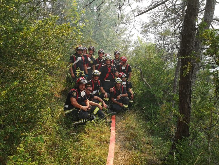 Pompierii maramureşeni, la datorie, în Franţa. Peste 140 de hectare se află sub flăcări