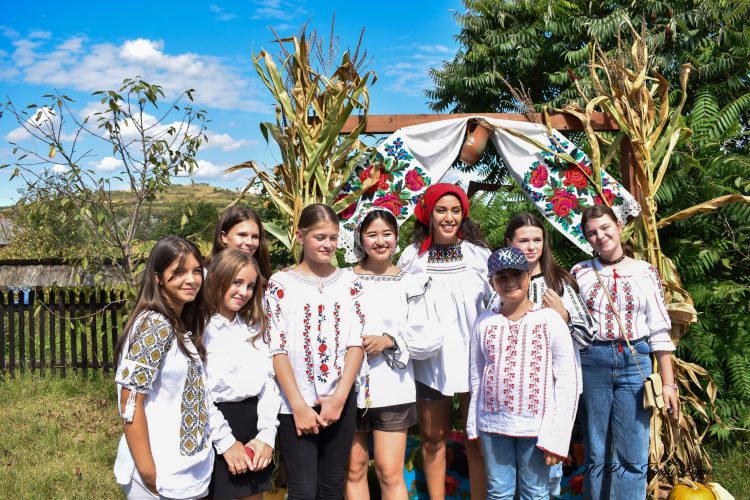 La Târgu Lăpuş se desfăşoară Tabăra Transilvania Creative Camp. Participă studenţi români şi din străinătate