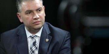 Din ce în ce mai rari! Încă un parlamentar părăsește PNL! Sigur îl urmează și Robert Sighiartău!