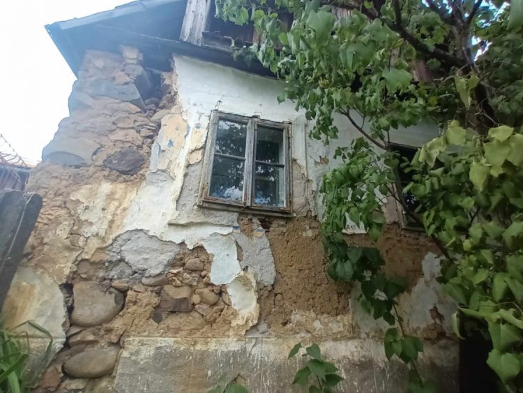 Să fii om e lucru mare: O familie din Baia Sprie are nevoie de ajutorul nostru. DE LA CITITORI