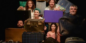 O nouă premieră la Teatrul Municipal Baia Mare – „Familia Pop”