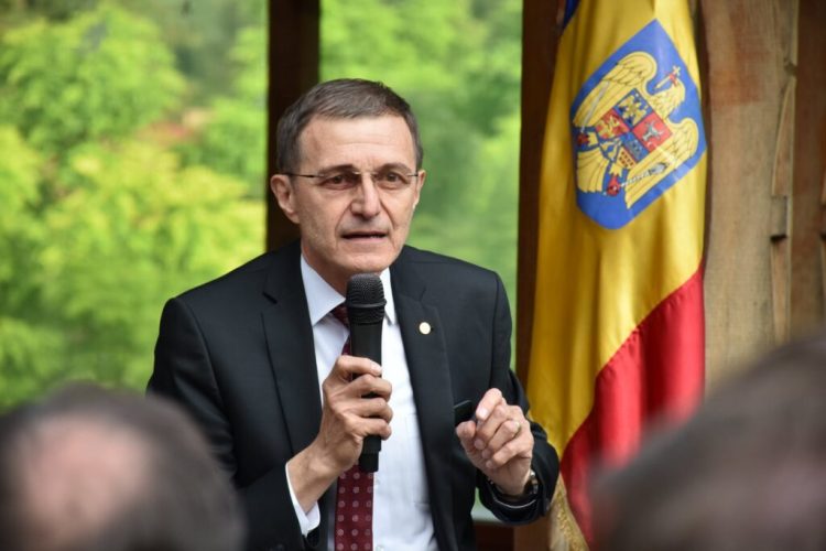 Președintele Academiei Române anunță proteste împotriva Guvernului Ciolacu: Vom ieși cu toții în stradă!