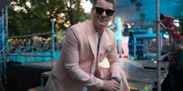 Băimăreanul care a ajuns să cânte la nunți în India și Pakistan