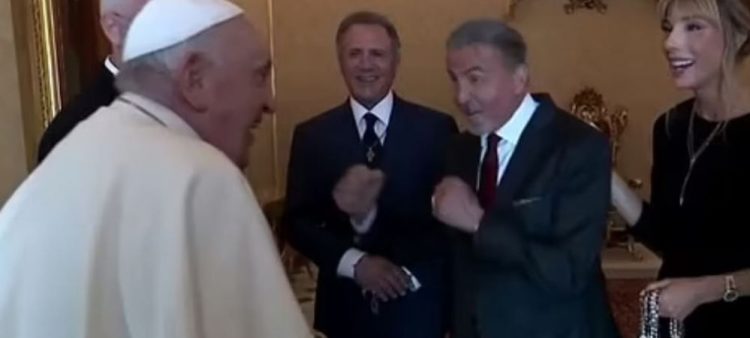 Sylvester Stallone, întâlnire inedită cu Papa Francisc: ”Ești gata? Hai să ne batem”