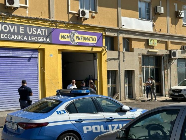 Român și italiancă, acuzați că au provocat moartea unui italian care a căzut de la fereastră