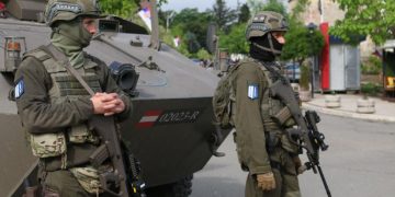 SUA cere Serbiei să își retragă imediat trupele de la granița cu Kosovo