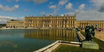 Franţa: Palatul Versailles, evacuat pentru a şaptea oară din cauza unei ameninţări cu bombă