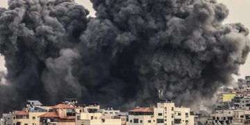 Alţi 596 de cetăţeni români au revenit în ţară din Israel