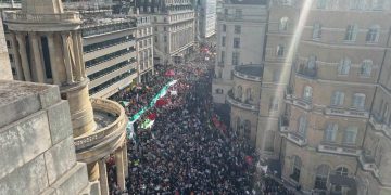 Mii de manifestanţi pro-palestinieni au demonstrat în centrul Londrei. Manifestații similare au avut loc și în alte orașe europene