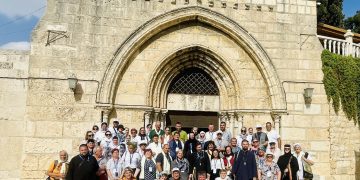 EXCLUSIV: Pelerini din Maramureș, blocați de război în Israel. Nu știu cum și când vor ajunge acasă