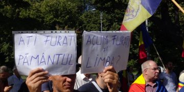 Guvernul de la Kiev a recunoscut oficial că românii din Ucraina vorbesc limba română și nu limba moldovenească