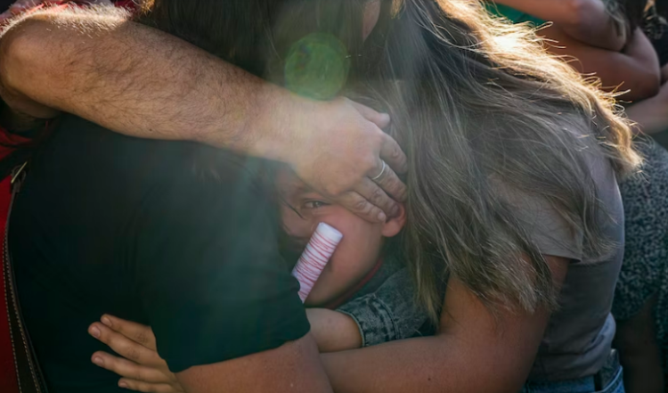 „Îi vrem înapoi”: Familiile ostaticilor deținuți de Hamas cer eliberarea imediată a acestora