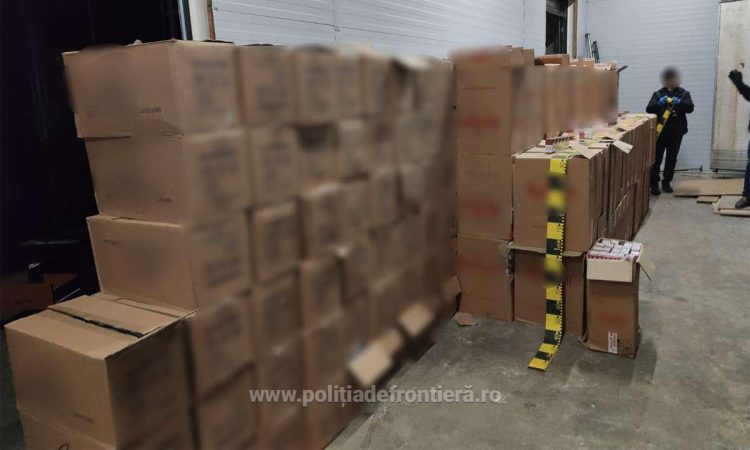 Captură record. Poliţiştii de frontieră au confiscat ţigări de contrabandă de 300.000 euro, ascunse printre coletele  cu croissante