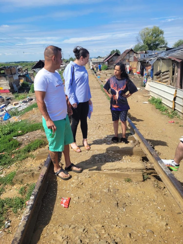 Recrutarea persoanelor eligibile pentru a se înscrie în grupul țintă al proiectului „Furnizarea unui pachet specializat de servicii pentru persoanele cu dependențe și adicții”