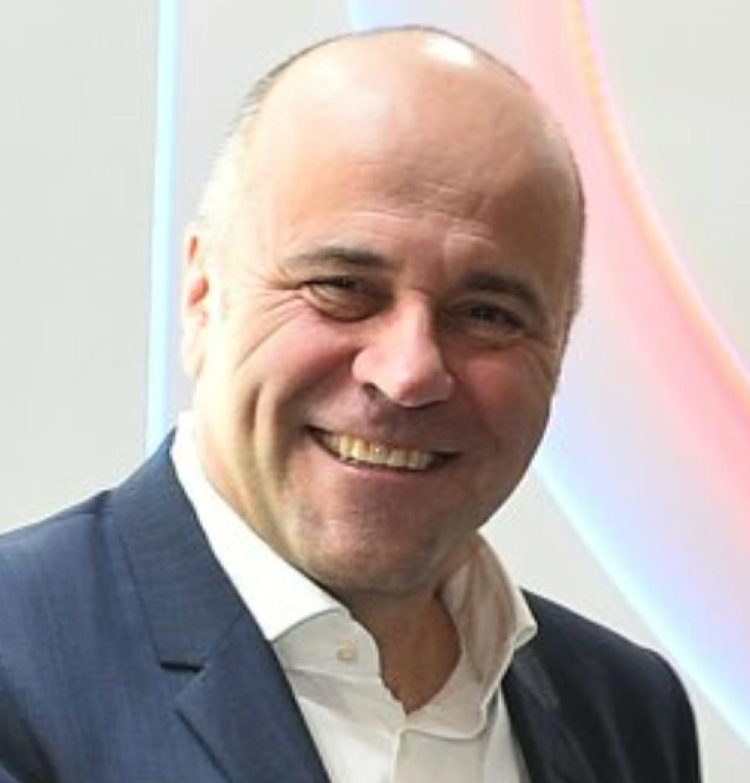 Undă verde – două tranzacții pe piața veterinară anunțate într-o săptămână: Vetimex Capital achiziționează MONTEROVET și intră și în acționariatul PROMEDIVET