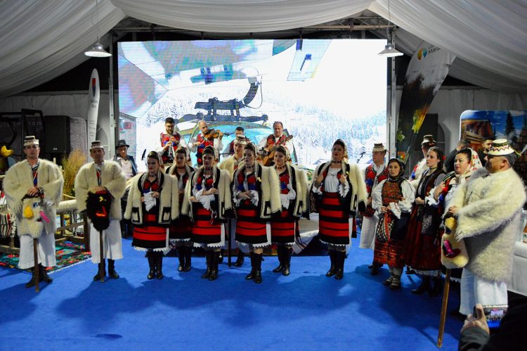 Maramureșul, inima Târgului de Turism al României. GALERIE FOTO