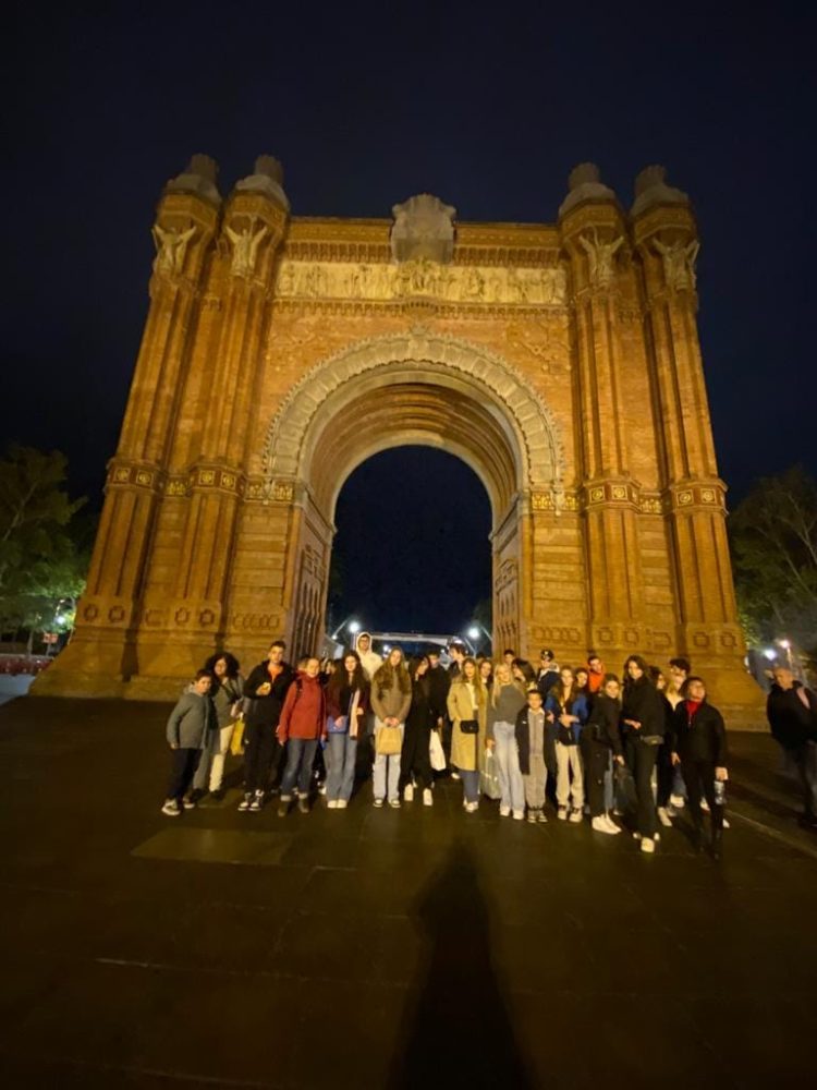 „Lucacişti” băimăreni, în periplu cultural, istoric, geografic și gastronomic în Barcelona