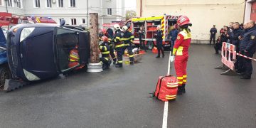 Pompieri ucraineni, în schimb de experienţă în Maramureş. Au urmărit două exerciții tactice desfășurate de pompierii băimăreni