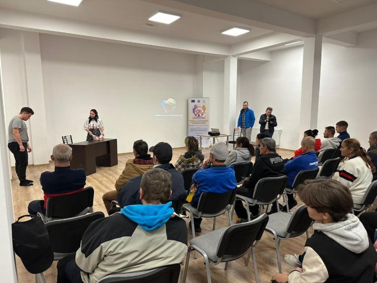 Teatru amator pentru beneficiarii proiectului „Furnizarea unui pachet specializat de servicii pentru persoanele cu dependenţe şi adicţii”