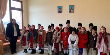 La Centrul rezidențial „Bunul Samarinean” din Coroieni au ajuns primii colindători