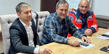 Zetea, omul care pare să rezolve greva ambulanțierilor