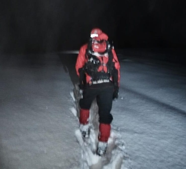 Încă un ucrainean s-a pierdut în zona Vf. Pop Ivan în încercarea de a ajunge în România. Salvamontiștii și polițiștii de frontieră îl caută de două zile