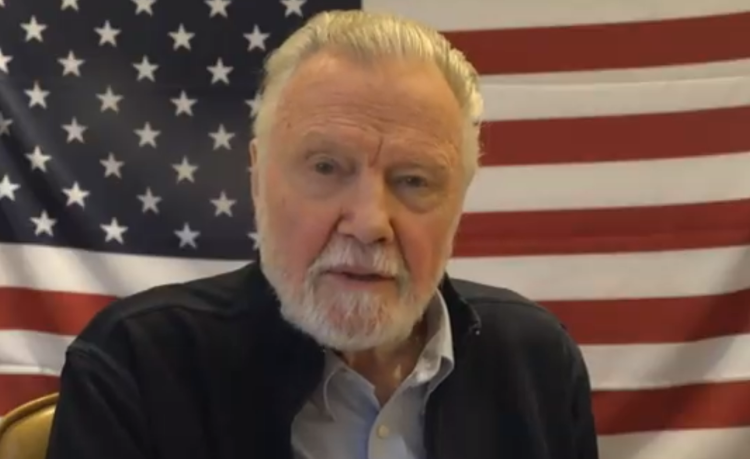 Tatăl Angelinei Jolie o critică aspru pentru poziția ei anti-Israel: „Sunt atât de dezamăgit”