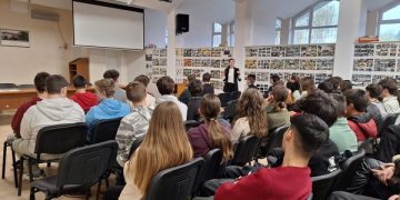 O altfel de oră de educație antreprenorială la Colegiul Național „Vasile Lucaciu” din Baia Mare