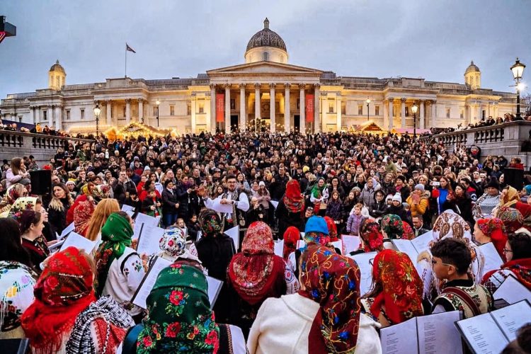O imagine pentru istorie. Concertul primului cor de colinde format de românii din Marea Britanie la Londra, în Trafalgar Square