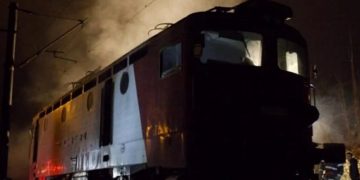 Locomotiva trenului regio care circula pe relația Sighet – Beclean pe Someș a luat foc