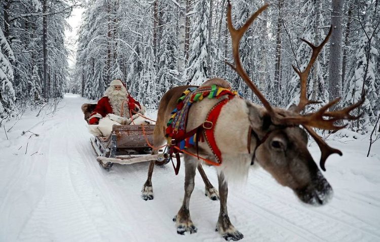 Traseul lui Moș Crăciun poate fi urmărit live. Sania trasă de reni transmite date GPS în timp real