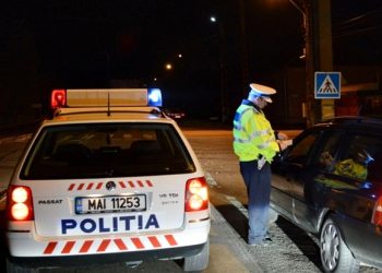 Gest disperat al unui tânăr. A fost prins cu droguri în trafic, le-a înghițit și a murit chiar sub ochii polițiștilor