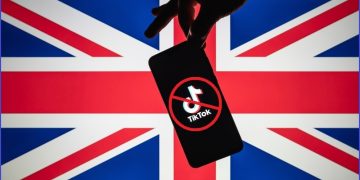 Restricţii severe în Anglia. Rețele de socializare interzise pentru cei sub 16 ani și fără pornografie online