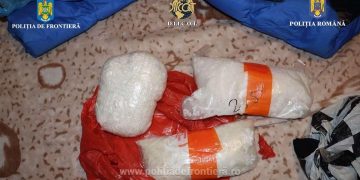 Aproximativ 2 kilograme de droguri găsite la perchezițiile efectuate în Maramureş într-un dosar penal de trafic de droguri de mare risc
