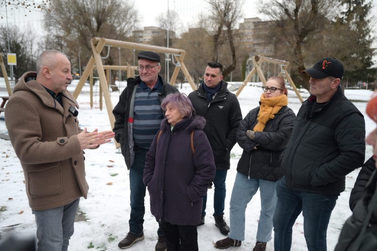 Primarul interimar și șefii de servicii din Primăria Baia Mare, audiențe cu cetățenii din cartierul Progresului