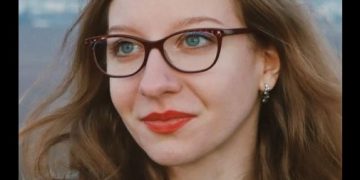 O tânără de 26 de ani, căutată de zeci de voluntari timp de două zile, a fost găsită moartă pe un câmp