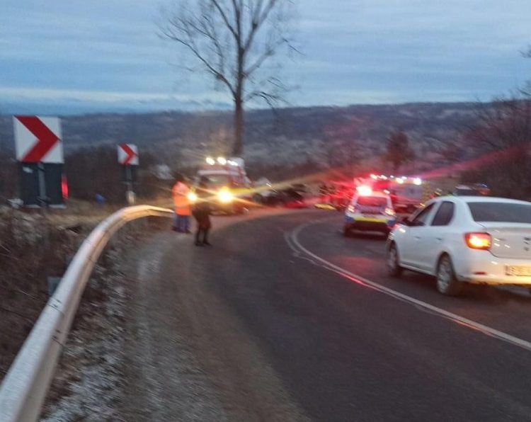 Accident mortal la Budeşti. O tânără de 21 de ani şi-a pierdut viaţa
