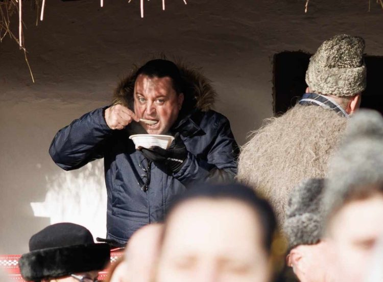 Trepădușii la putere! Sug banul public și fac jocurile politrucilor