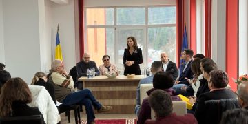 Haos în politica din Maramureș! De la ședințe politice în „crâșme”, la ședințe de alegeri în primării. Cum e mai bine? 