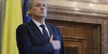 Câtă nerușinare! Vela, fost ministru de Interne, actual senator PNL, turnător de bună voie al Securității!