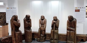Expoziția itinerantă de pictură si sculptură „Centrul Artistic Baia Mare în forme, culori şi tradiţii”, de la Timişoara, se prelungeşte