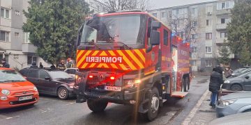 Precizările polițiștilor referitor la cazul eveniment în care două persoane au murit într-un apartament din Baia Mare. VIDEO