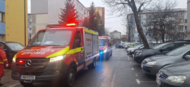 Tragedie în Baia Mare. Două persoane decedate în urma unui incendiu izbucnit pe strada Uranus