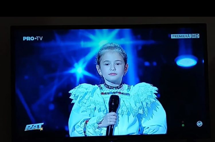 O fetiță din Maramureș a cucerit jurații „Românii au talent”: Am mâncat torturi la Seini, dar e mai bună palinca