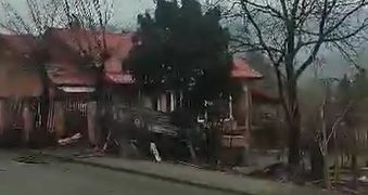 Maşină răsturnată pe plafon pe strada Barajului din Baia Mare